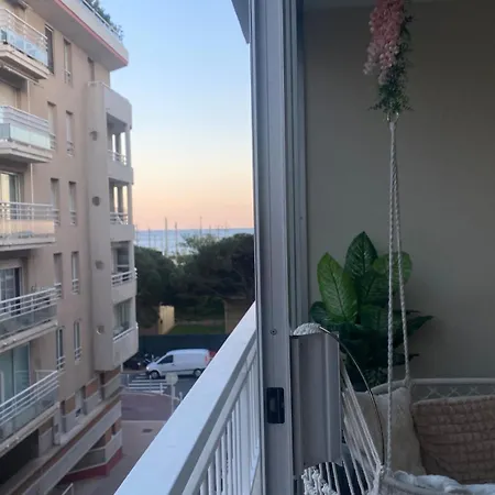 Apartment 2 *
