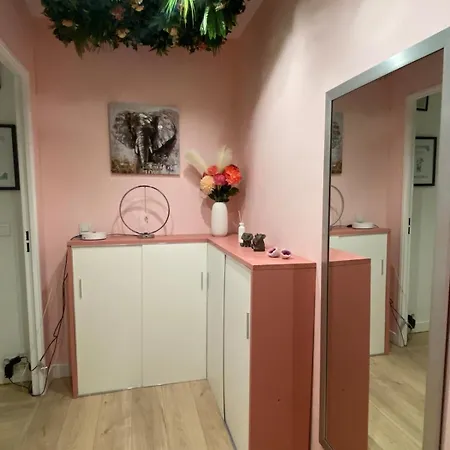 2 Apartment *